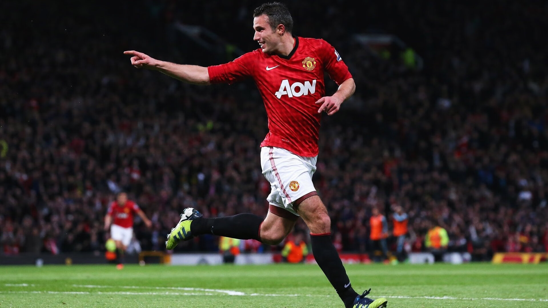 贝林厄姆，在北美夜色中，为英格兰点燃新火种